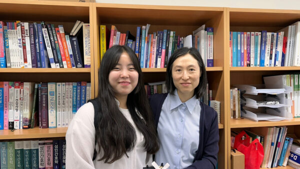 2025-스승의-날_박정아-교수님.jpeg